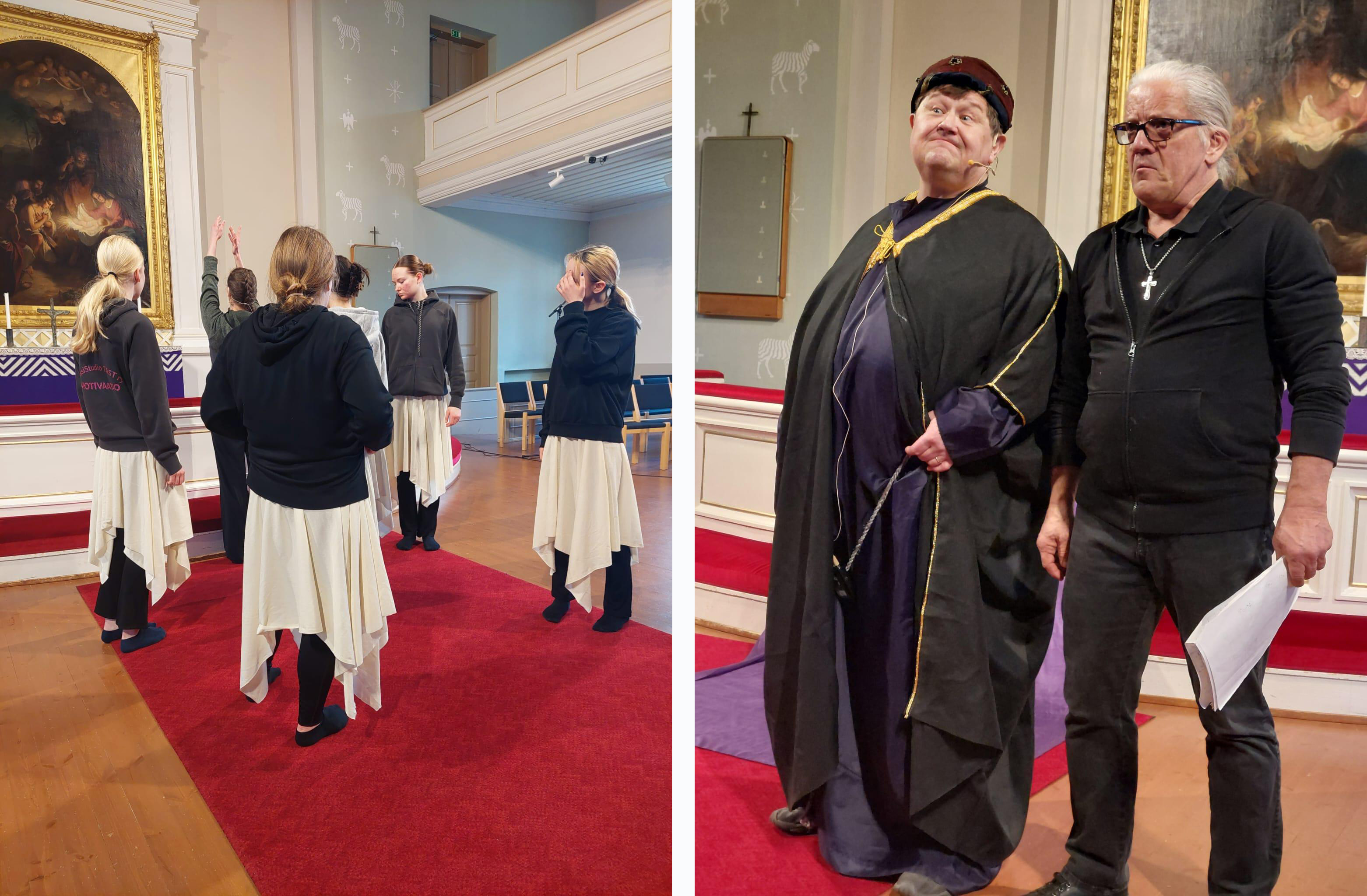 Pääsiäisnäytelmän ohjaaja Jouni Laine (oikealla), hänen vieressään kirkkoherra emeritus Mikko Seppälä ja va...