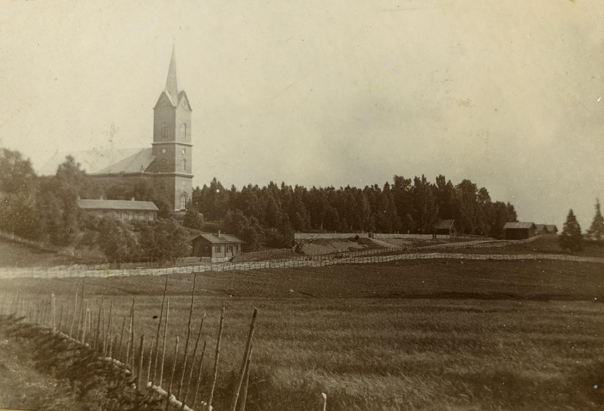 Mäntsälän kirkko 1890-luvulla.