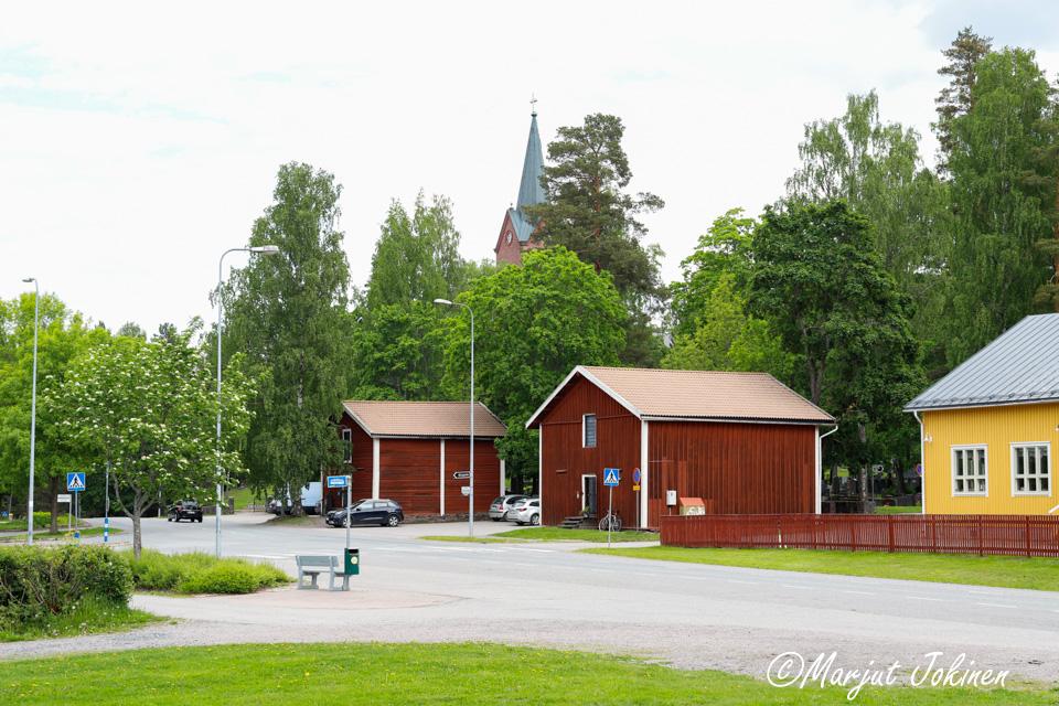 Lue lisää täältä.